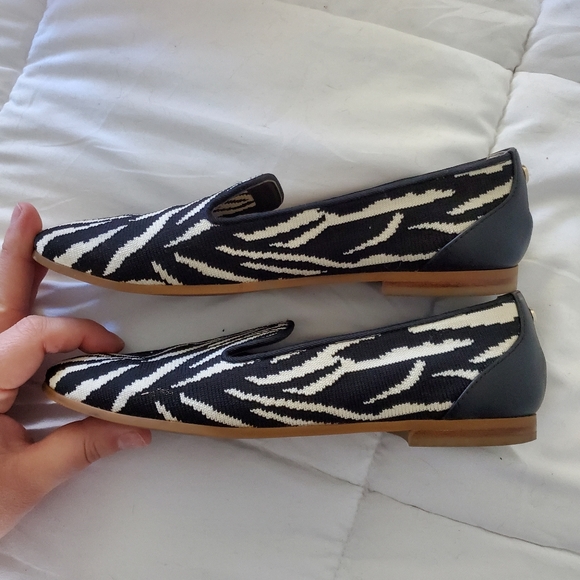 EUC COLE HAAN LOAFERS SIZE 6 1/2 B - Picture 3 of 5